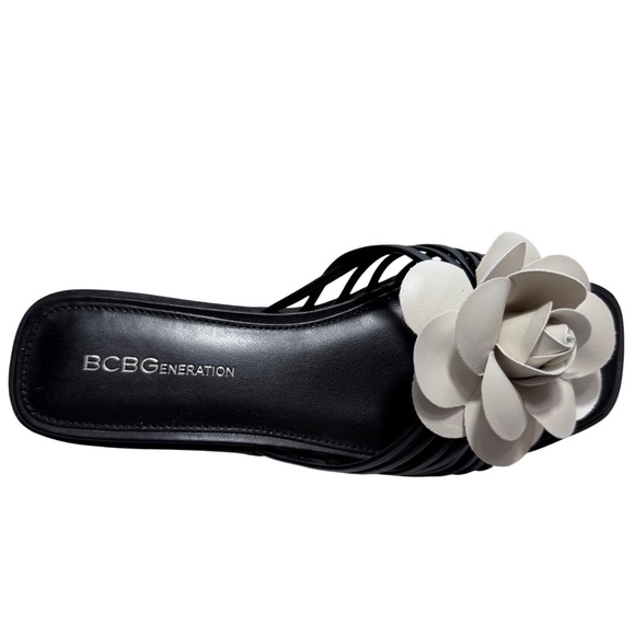 NIB BCBGGeneration Masha Black Flower Applique Slide Sandals Women's 7.5M - Picture 16 of 16